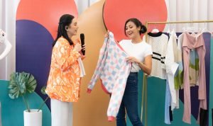 Sharena Delon saat workshop di BincangShopee 3.3 Grand Fashion Sale Temukan Gaya Personal, Tampil Semakin Maksimal